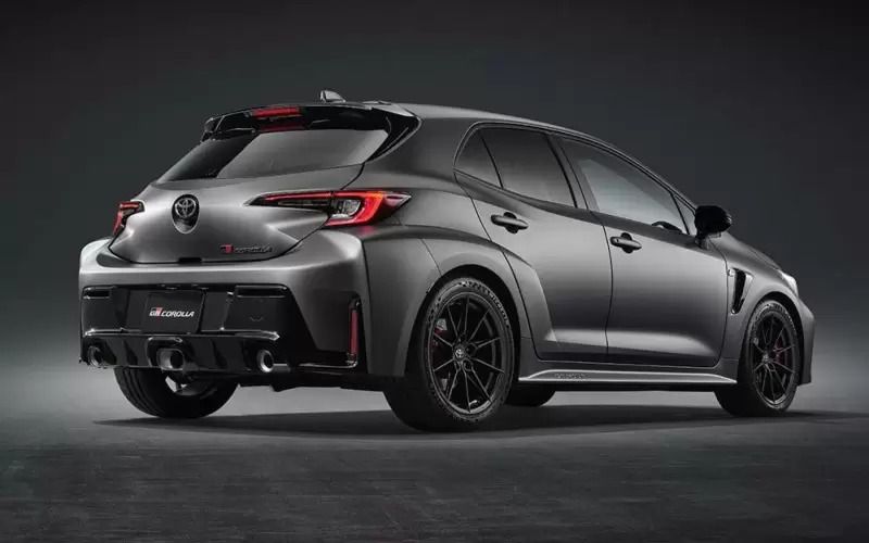 Corolla lança novo GR Corolla para o mercado brasileiro