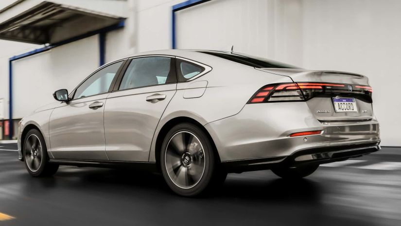 Honda lança novo Accord híbrido no Brasil por R$ 324.900