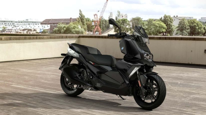 BMW começa pré-venda da nova moto C 400 X no Brasil