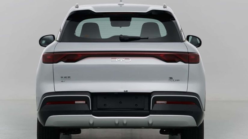 Primeiras imagens oficiais do novo elétrico da BYD, Yuan Up, vazam na China