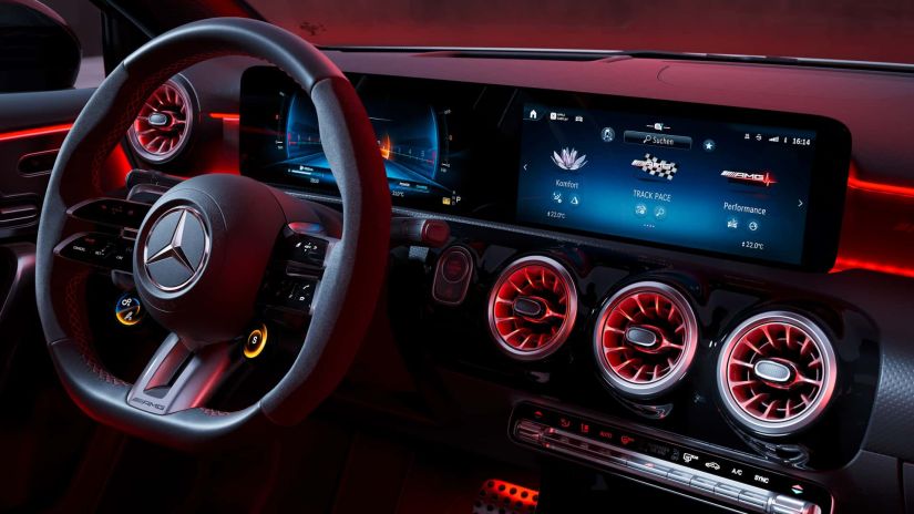 Mercedes-Benz lança novos modelos AMG no Brasil