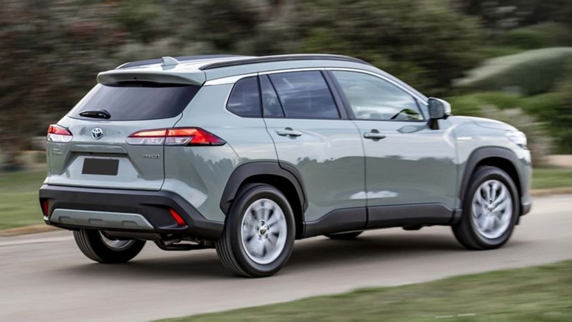 Toyota Corolla Cross terá novo painel digital em 2024