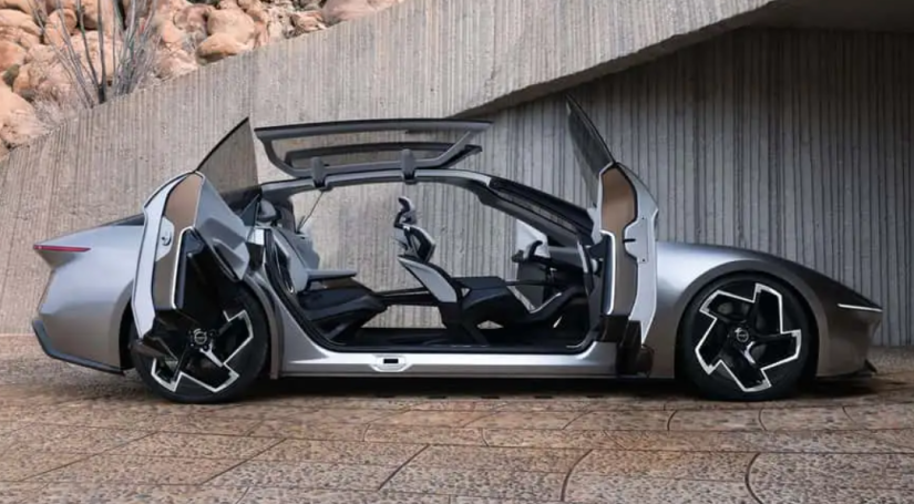 Chrysler apresenta novo conceito Halcyon com modo autônomo