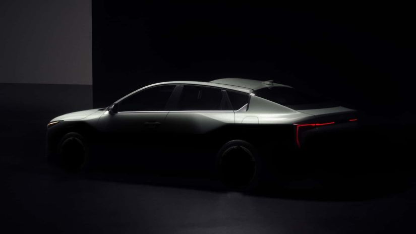 Kia antecipa design do novo K4 em teaser