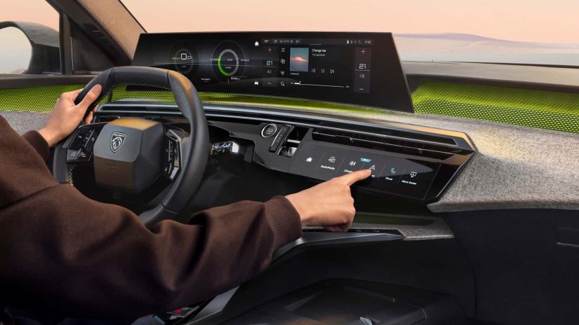 Peugeot 5008 ganha 3 direção com motorização híbrida e elétrica