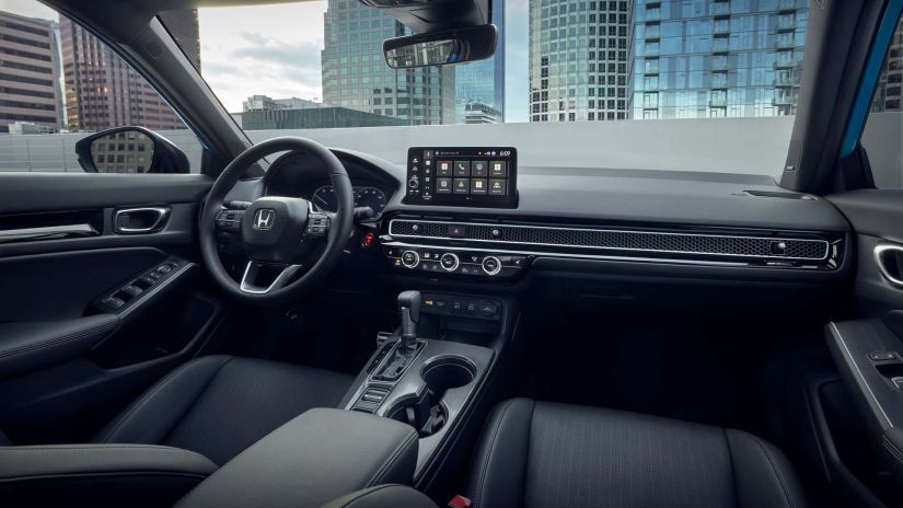 Honda Civic ganha facelift e mudanças nas versões para linha 2025