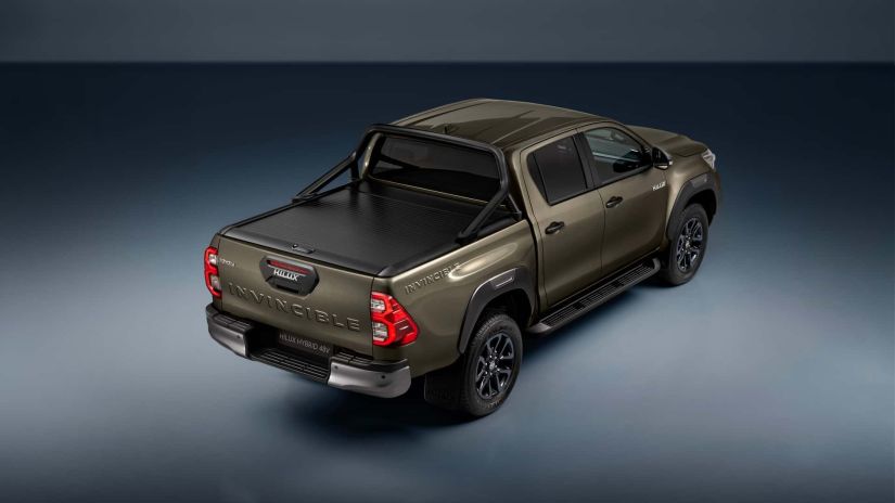 Toyota apresenta primeira Hilux híbrida do mundo