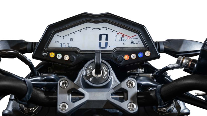 Dafra lança nova moto NHX 190 no Brasil
