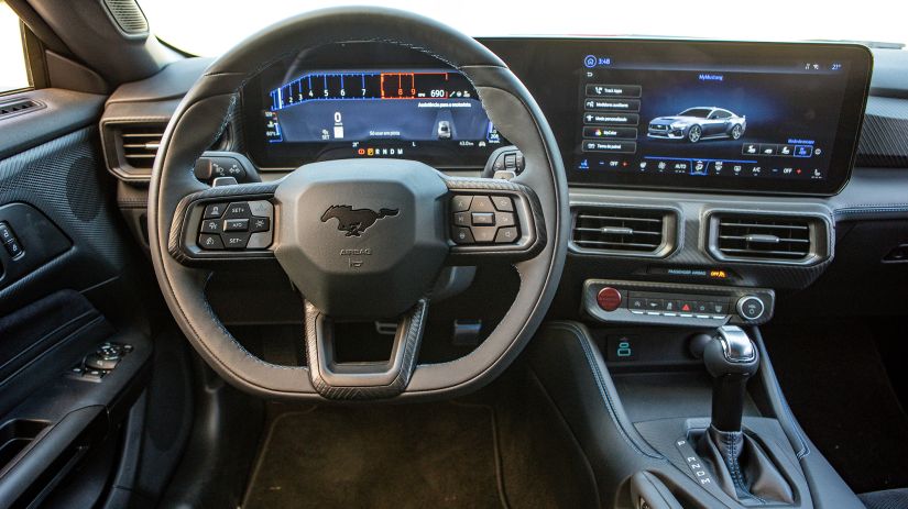 Ford Mustang Dark Horse