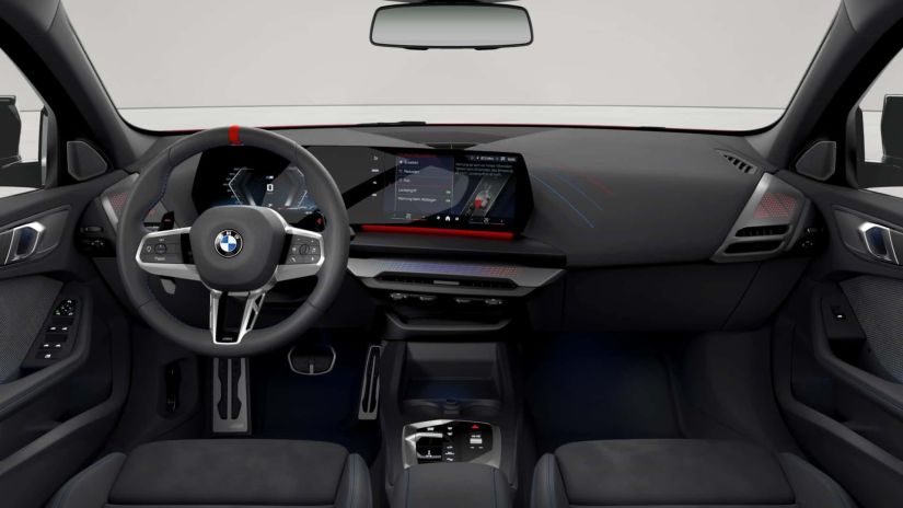 BMW M135 xDrive / Créditos: Divulgação BMW