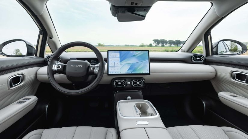 Aion UT entra em pré-venda para concorrer com BYD e Geely / Créditos: Divulgação GAC