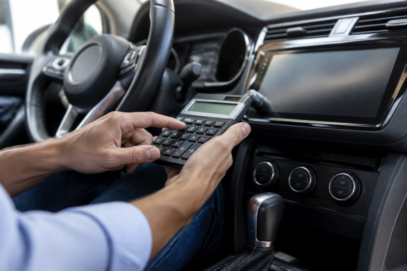 Juros, crédito, impostos e investimentos de fábricas: entenda como o resultado de domingo pode pesar no bolso de quem pretende comprar um carro novo / Créditos: I.A.