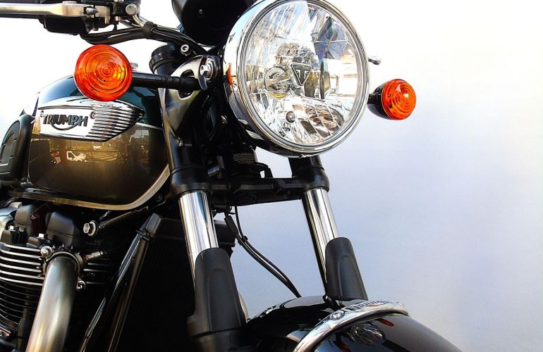 Triumph Bonneville T100 900 - Foto #8