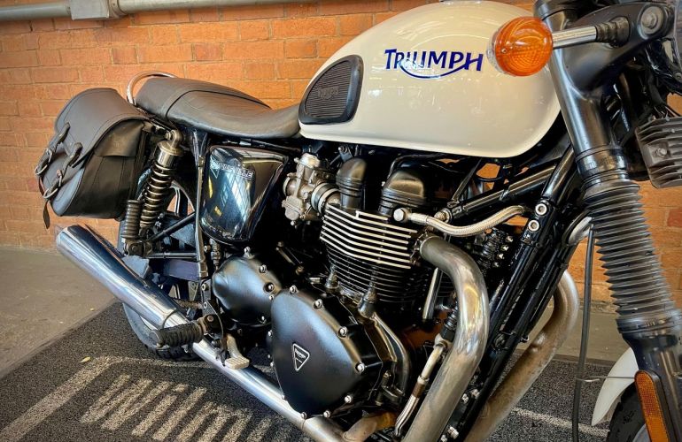 Triumph Bonneville T 100 865 - Foto #4