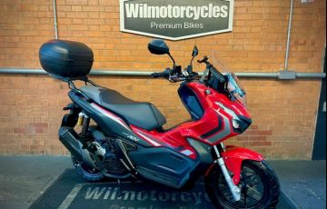 Honda ADV 150 - Foto #1