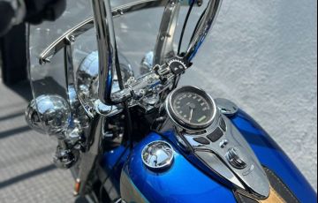 Harley-Davidson Heritage Softail Classic - Foto #2