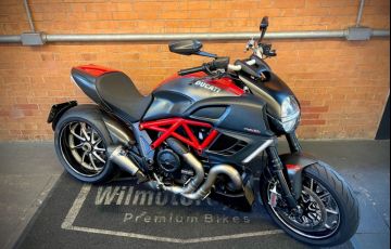 Ducati Diavel Carbon - Foto #1