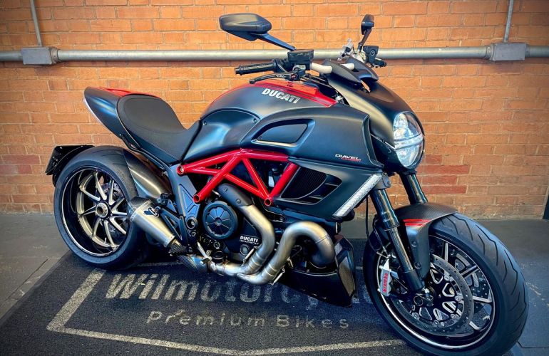 Ducati Diavel Carbon - Foto #2