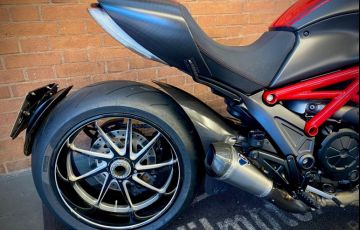 Ducati Diavel Carbon - Foto #10