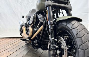 Harley-Davidson Softail Fat Bob 114 - Foto #2