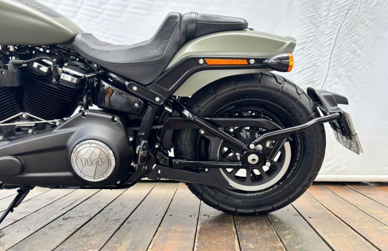 Harley-Davidson Softail Fat Bob 114 - Foto #4