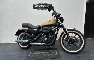Harley-Davidson Sportster Iron 883