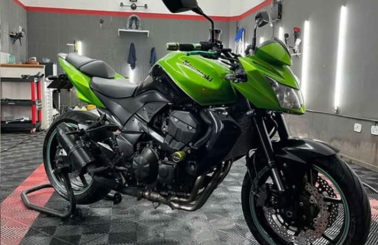 Kawasaki Z 750 - Foto #8