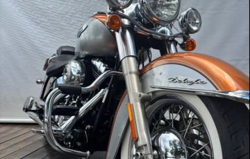 Harley-Davidson Softail Deluxe - Foto #2