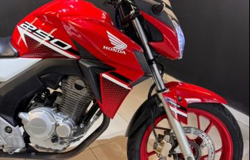 Honda Twister (ABS) - Foto #5