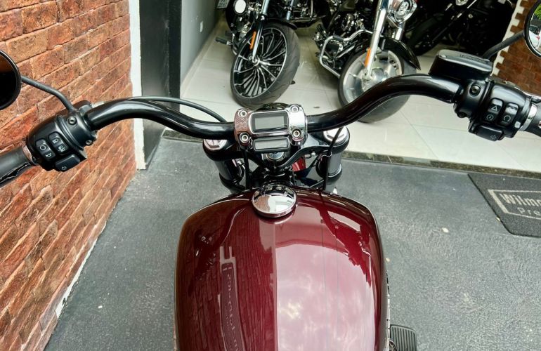Harley-Davidson Softail Breakout 114 - Foto #9