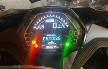 Triumph Daytona 660 - Foto #7