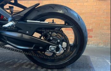 Triumph Daytona 660 - Foto #8