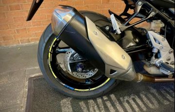 Suzuki Gsr 750 - Foto #9