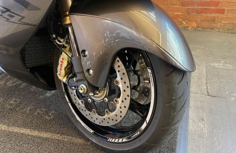 Suzuki Gsx 1300 Ra Hayabusa - Foto #10