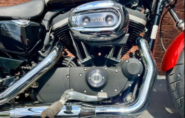 Harley-Davidson Sportster 1200 Custom Ca Limited - Foto #2