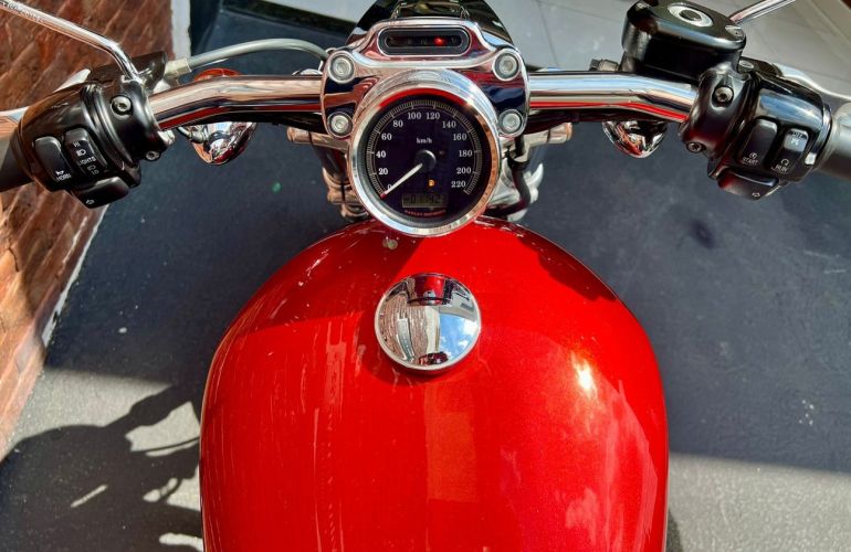 Harley-Davidson Sportster 1200 Custom Ca Limited - Foto #5