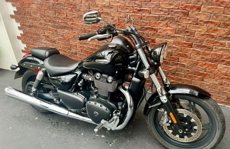 Triumph Thunderbird Storm Abs - Foto #7