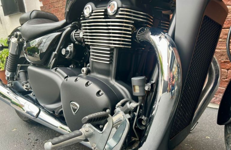 Triumph Thunderbird Storm Abs - Foto #8