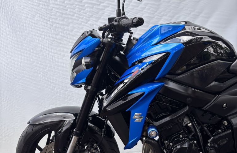 Suzuki Gsx S 750a - Foto #5