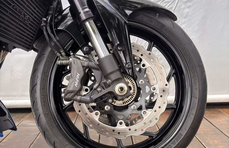 Suzuki Gsx S 750a - Foto #7