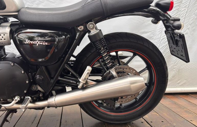 Triumph Street Twin - Foto #5
