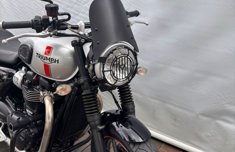 Triumph Street Twin - Foto #8
