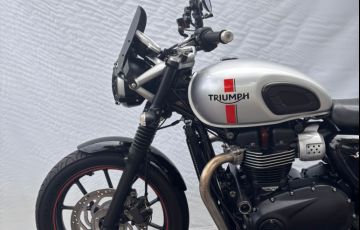 Triumph Street Twin - Foto #10