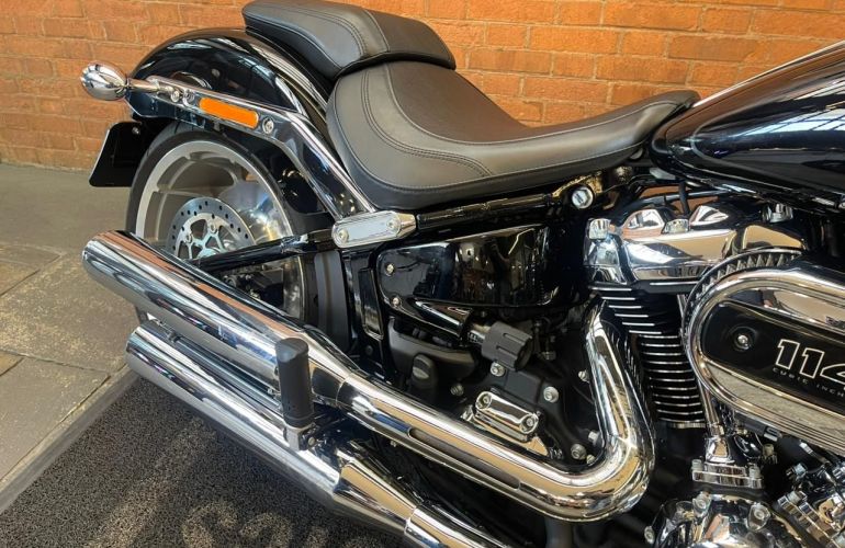 Harley-Davidson Softail Fat Boy 114 - Foto #8