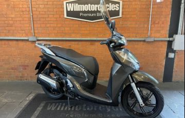 Honda SH 300i - Foto #1