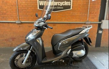 Honda SH 300i - Foto #9