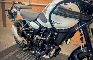 Royal Enfield Himalayan - Foto #5