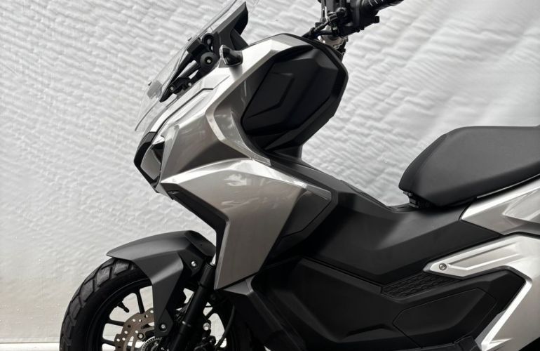 Honda Adv 160 - Foto #9