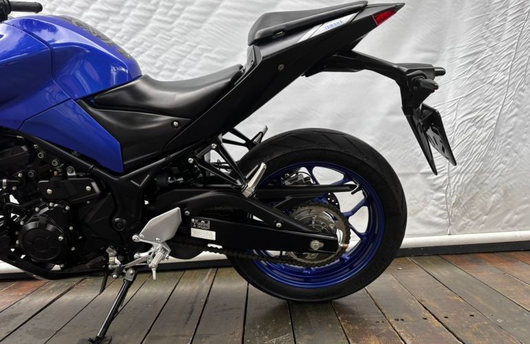 Yamaha MT 03 (ABS) - Foto #10