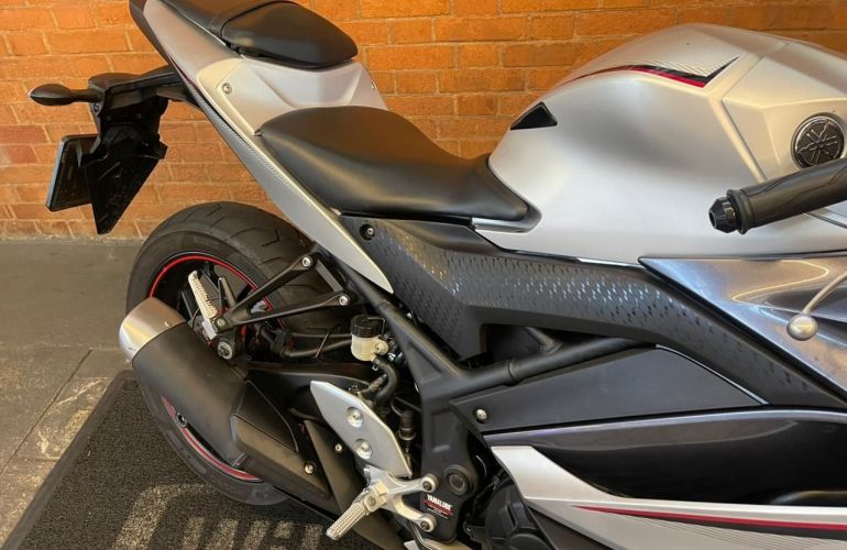 Yamaha YZF R3 (ABS) - Foto #3